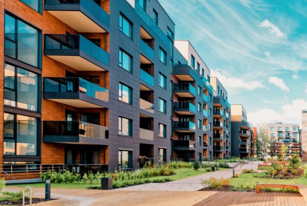 umbrella insurance for condos and co-ops